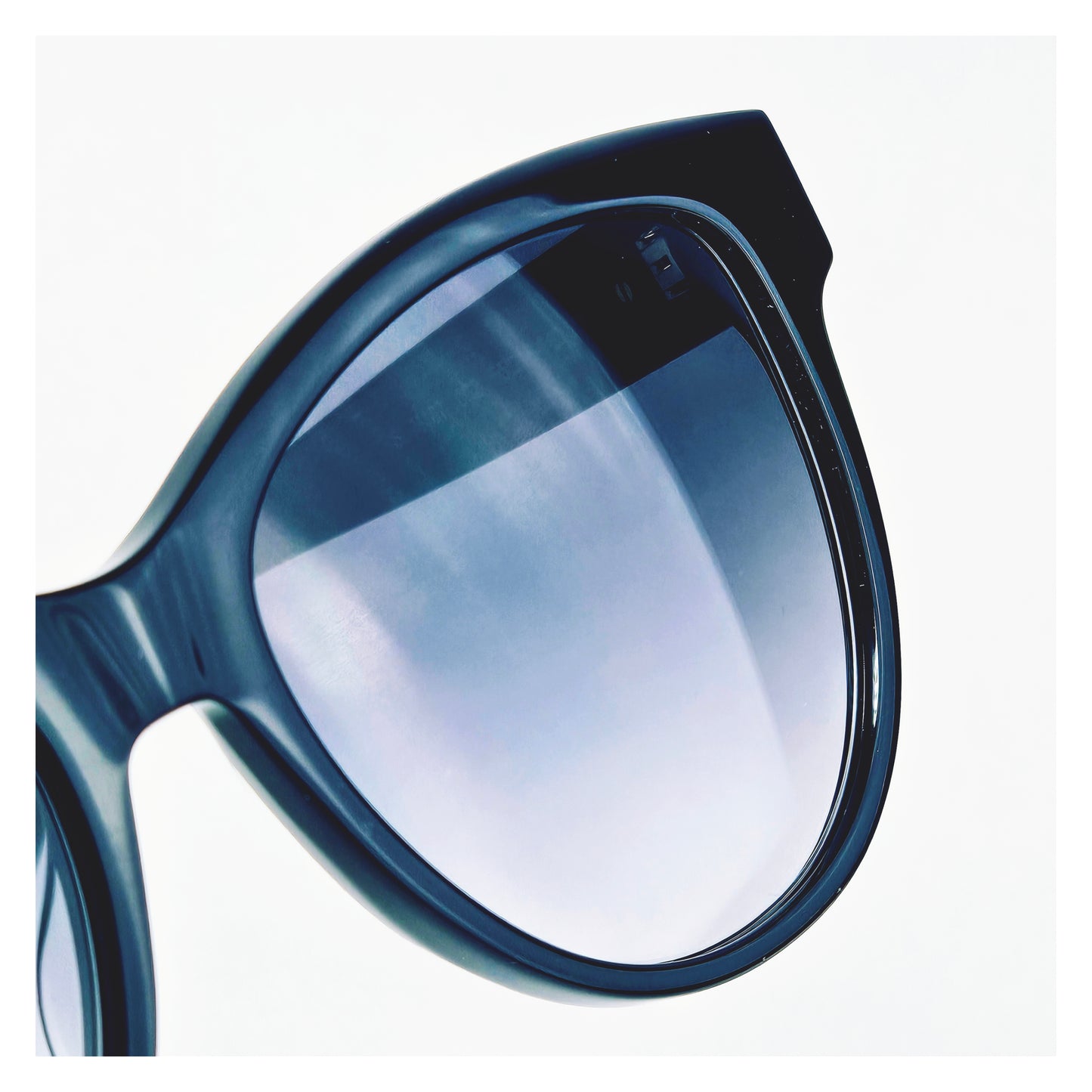 Lunettes de soleil YVES SAINT LAURENT SL M107 Réf 21430