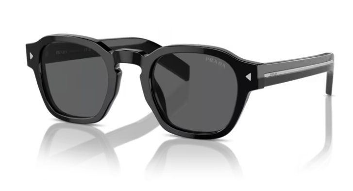 Lunettes de soleil Prada Réf 23053