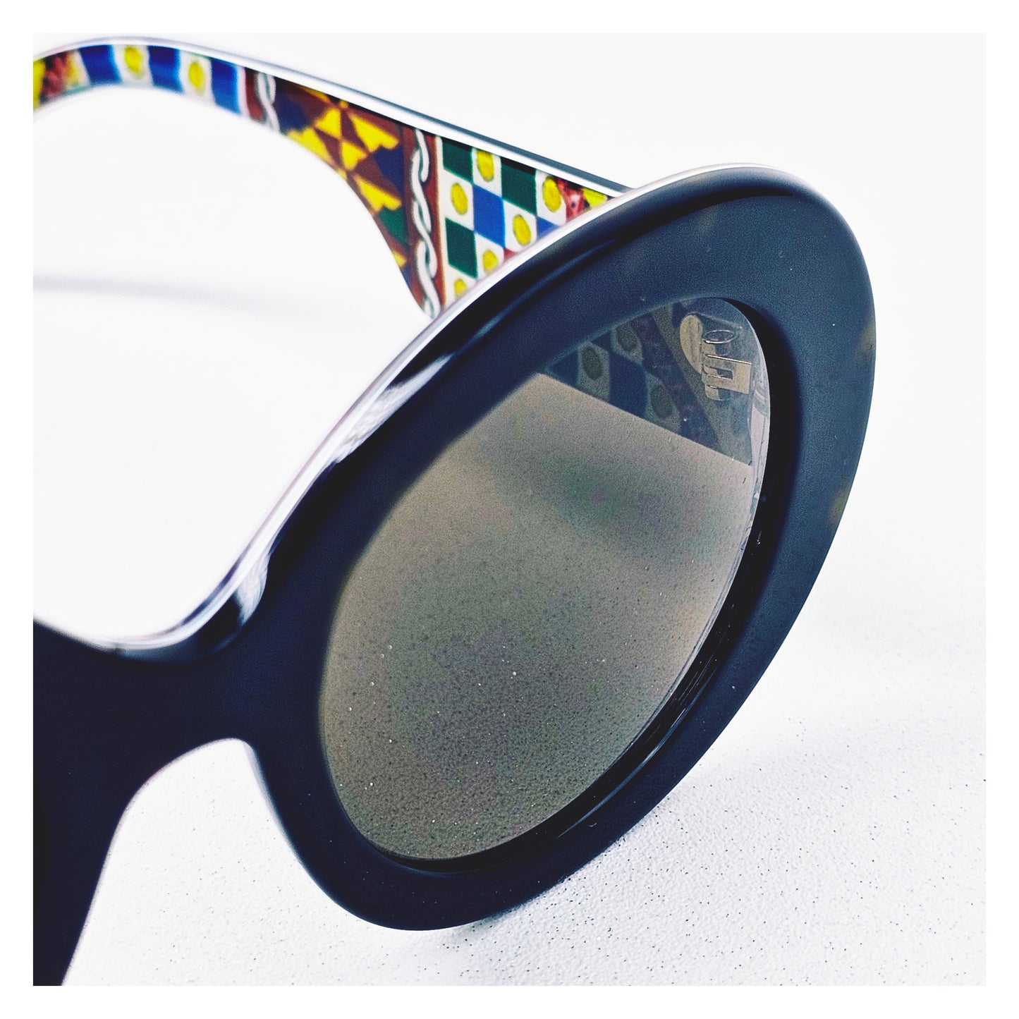 Lunettes de soleil Dolce&Gabbana Réf 21353