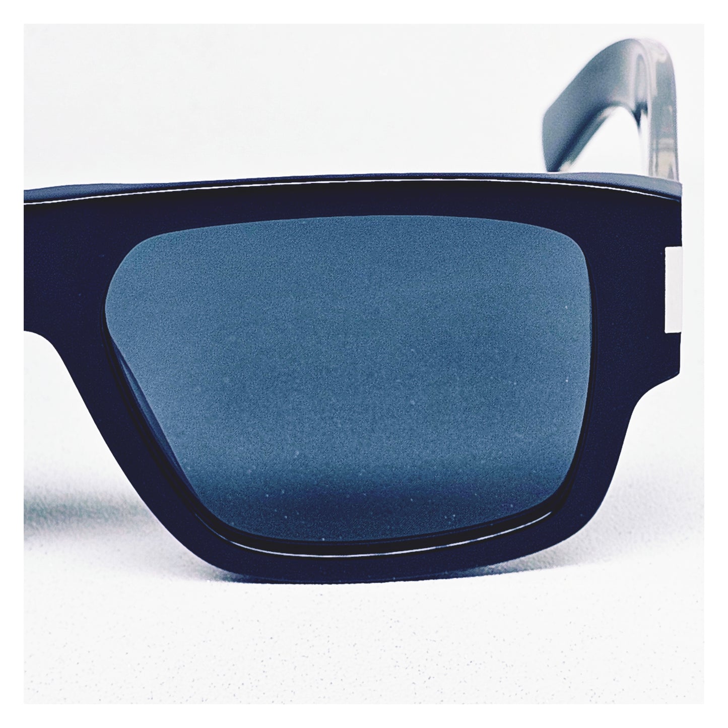 Lunettes de soleil YVES SAINT LAURENT SL 659 Réf 21523