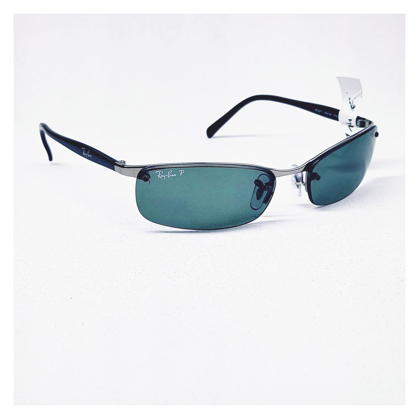 Lunettes de soleil seconde main Ray-Ban Réf: 1006