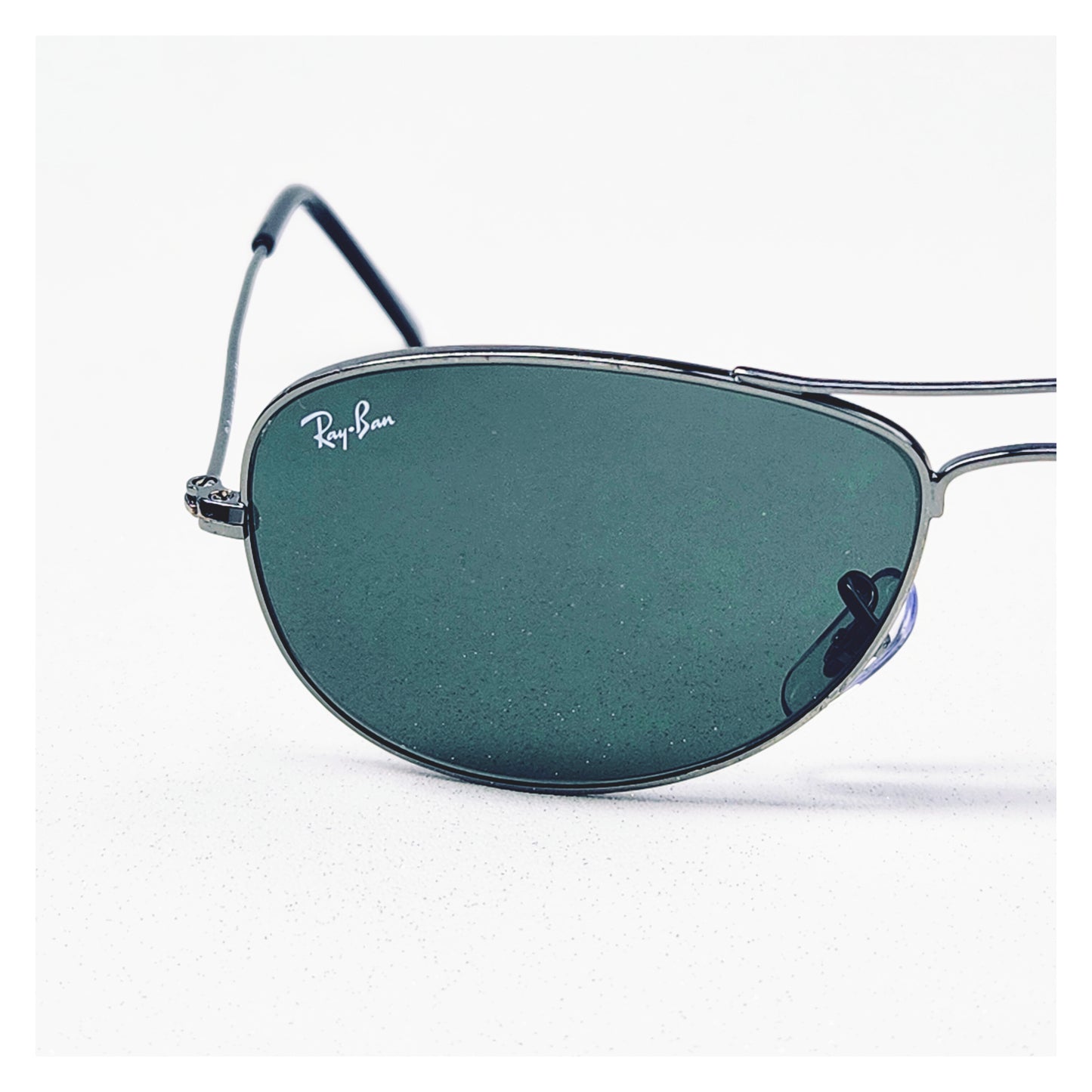 Lunettes de soleil seconde main Ray-Ban Réf: 1010