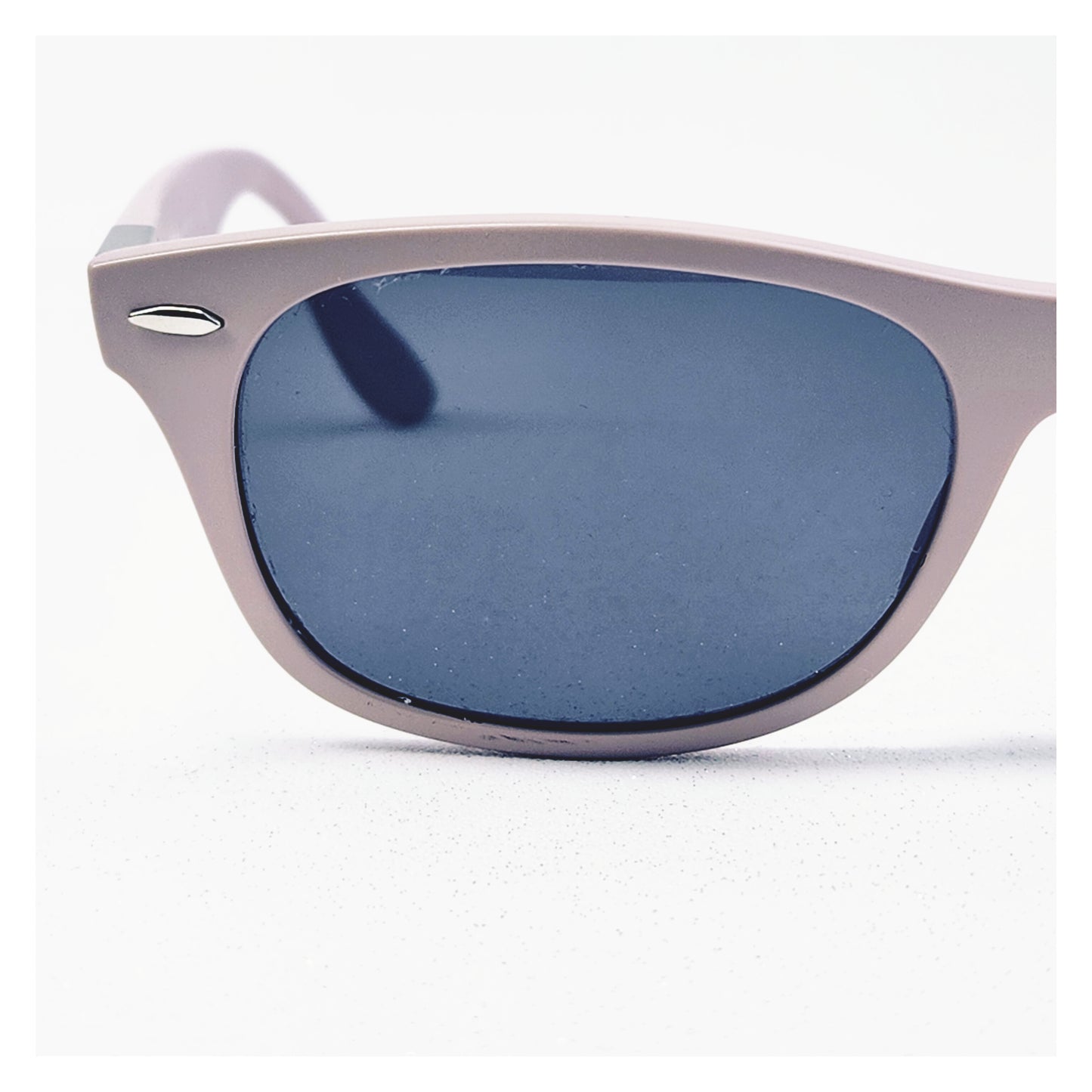 Lunettes de soleil seconde main Ray-Ban Réf: 1012