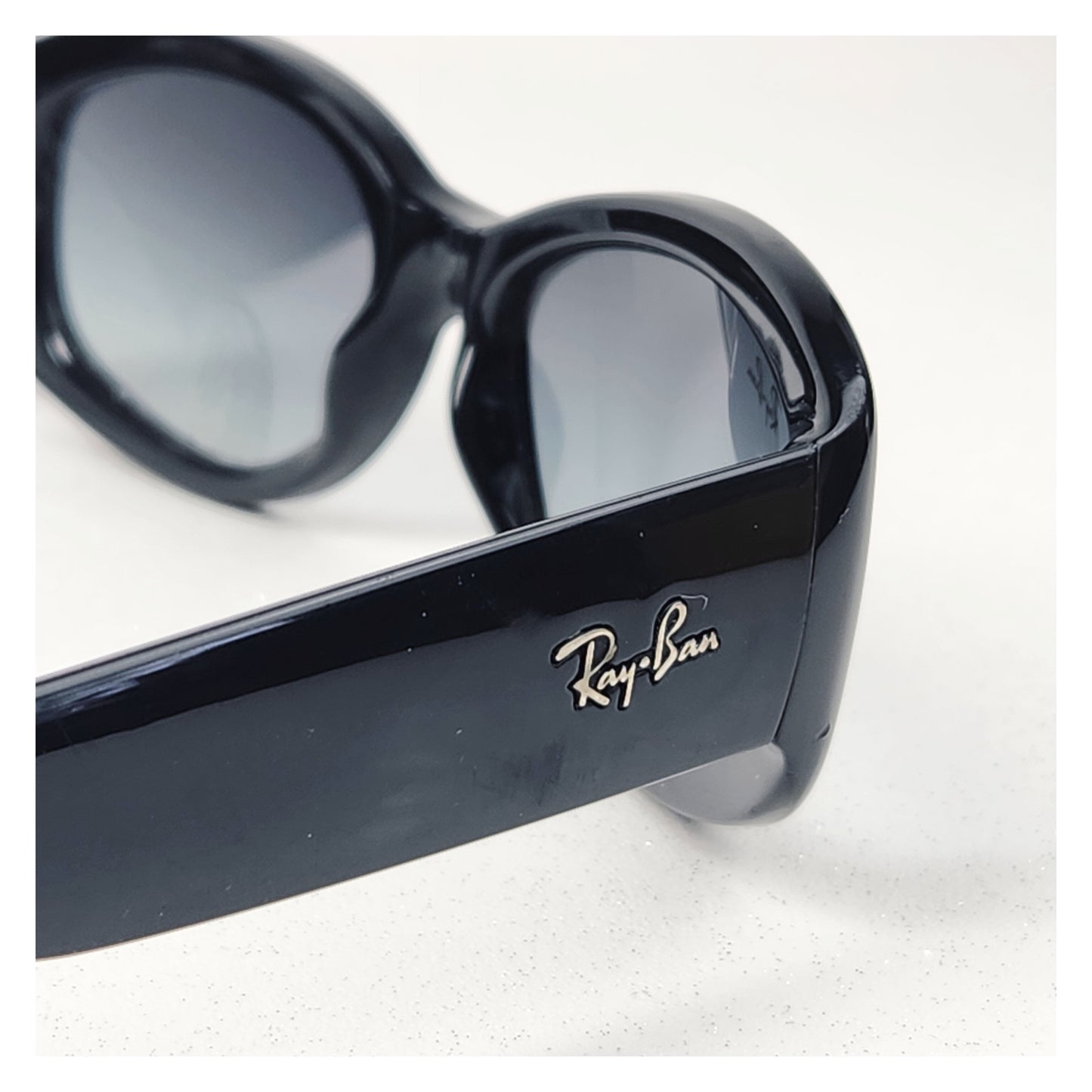 Lunettes de soleil seconde main Ray-Ban Réf: 1015