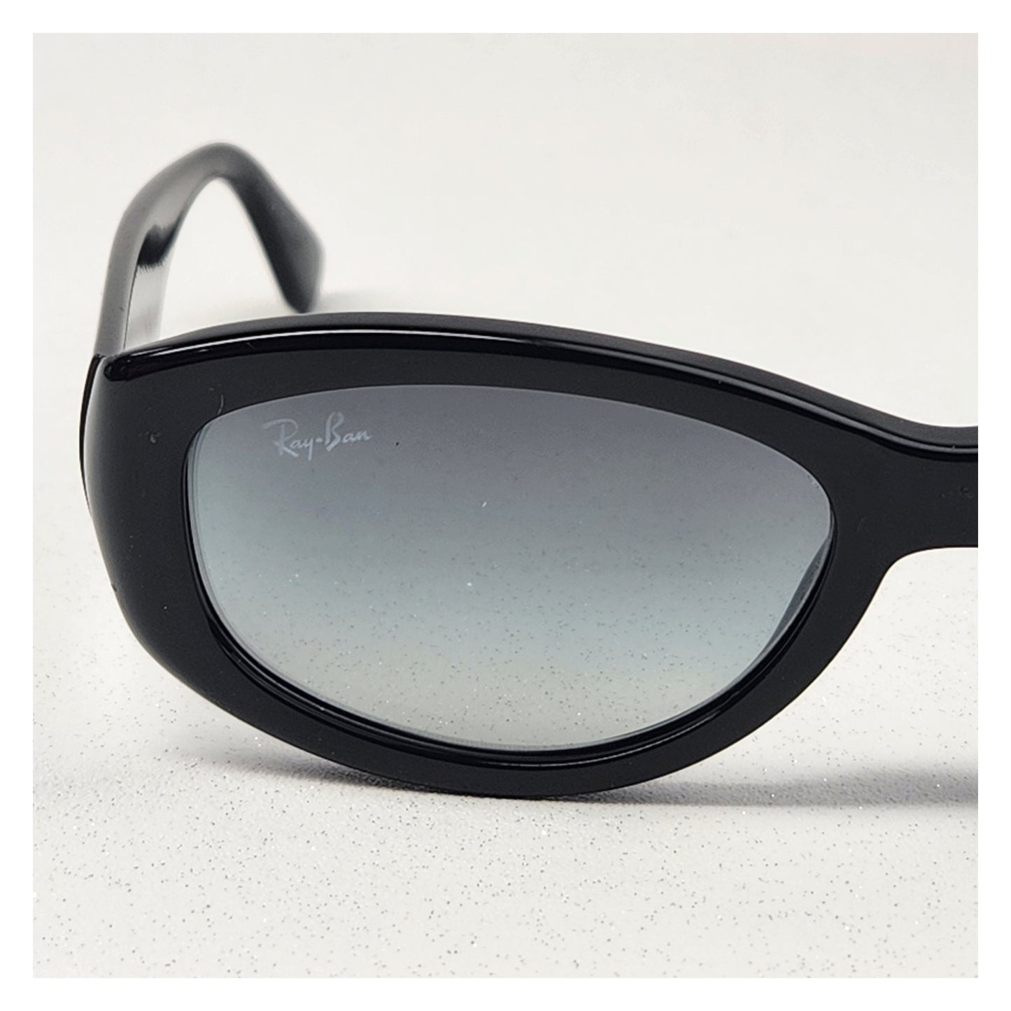 Lunettes de soleil seconde main Ray-Ban Réf: 1015