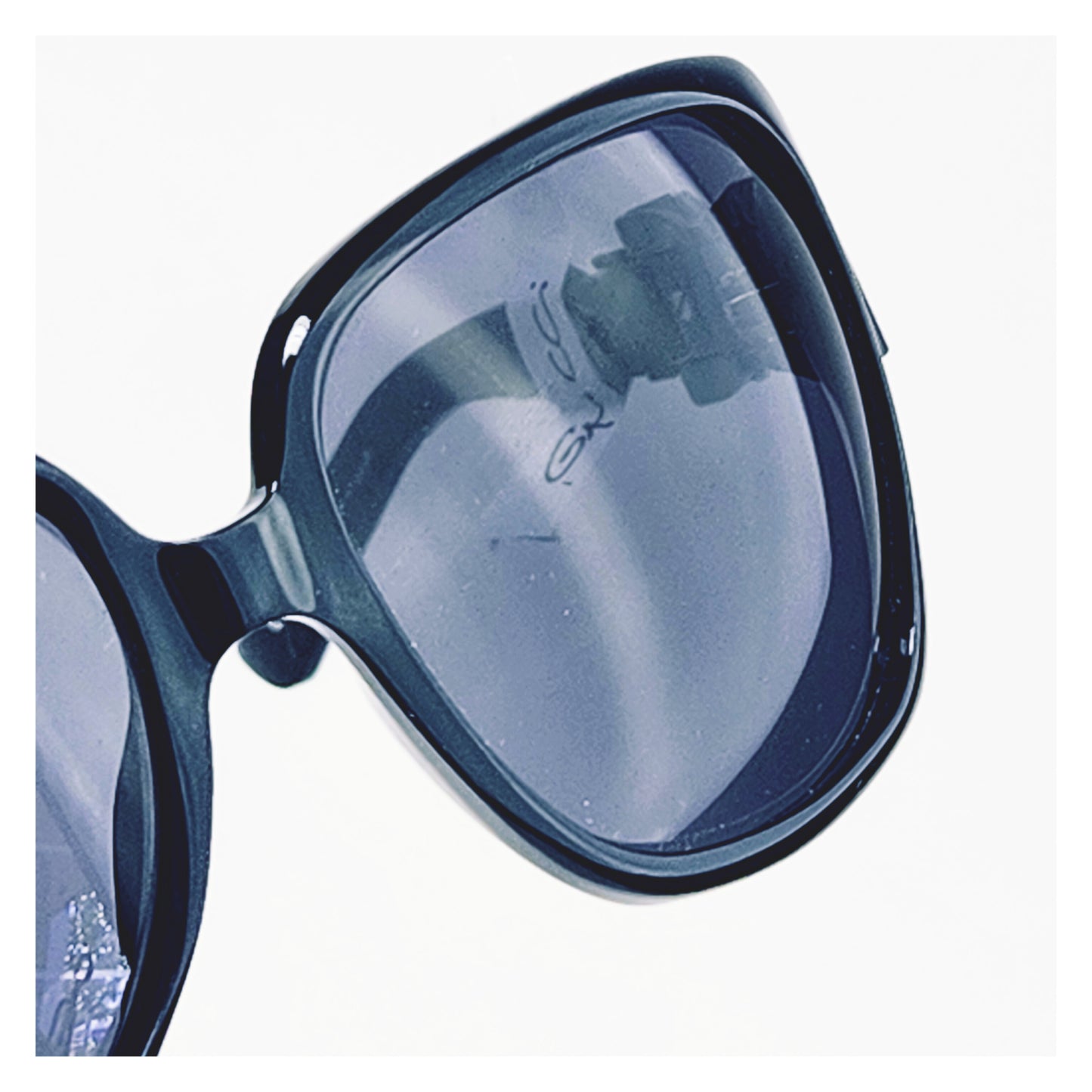 Lunettes de soleil seconde main Gucci Réf: 1019