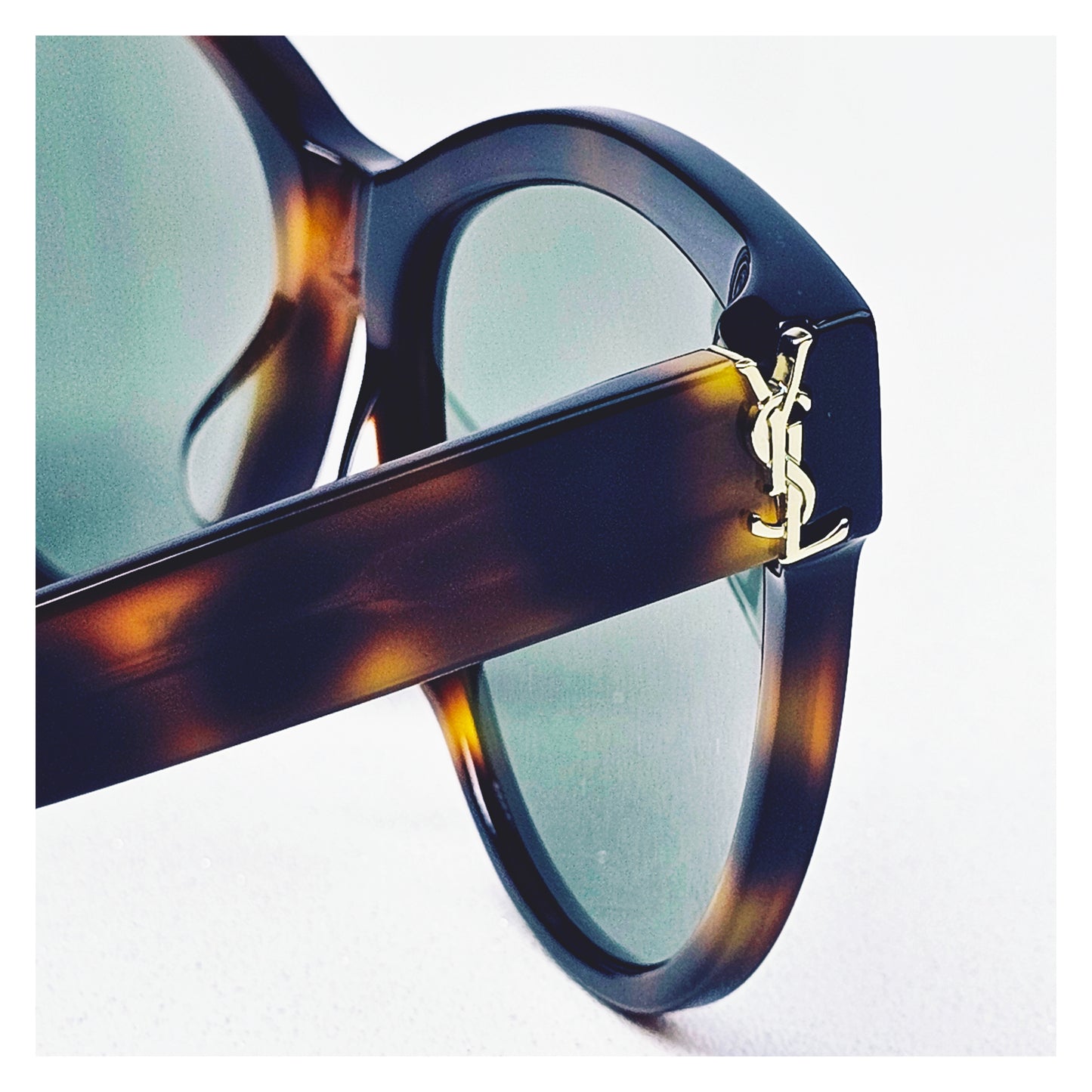 Lunettes de soleil YVES SAINT LAURENT SL M107 Réf 2145
