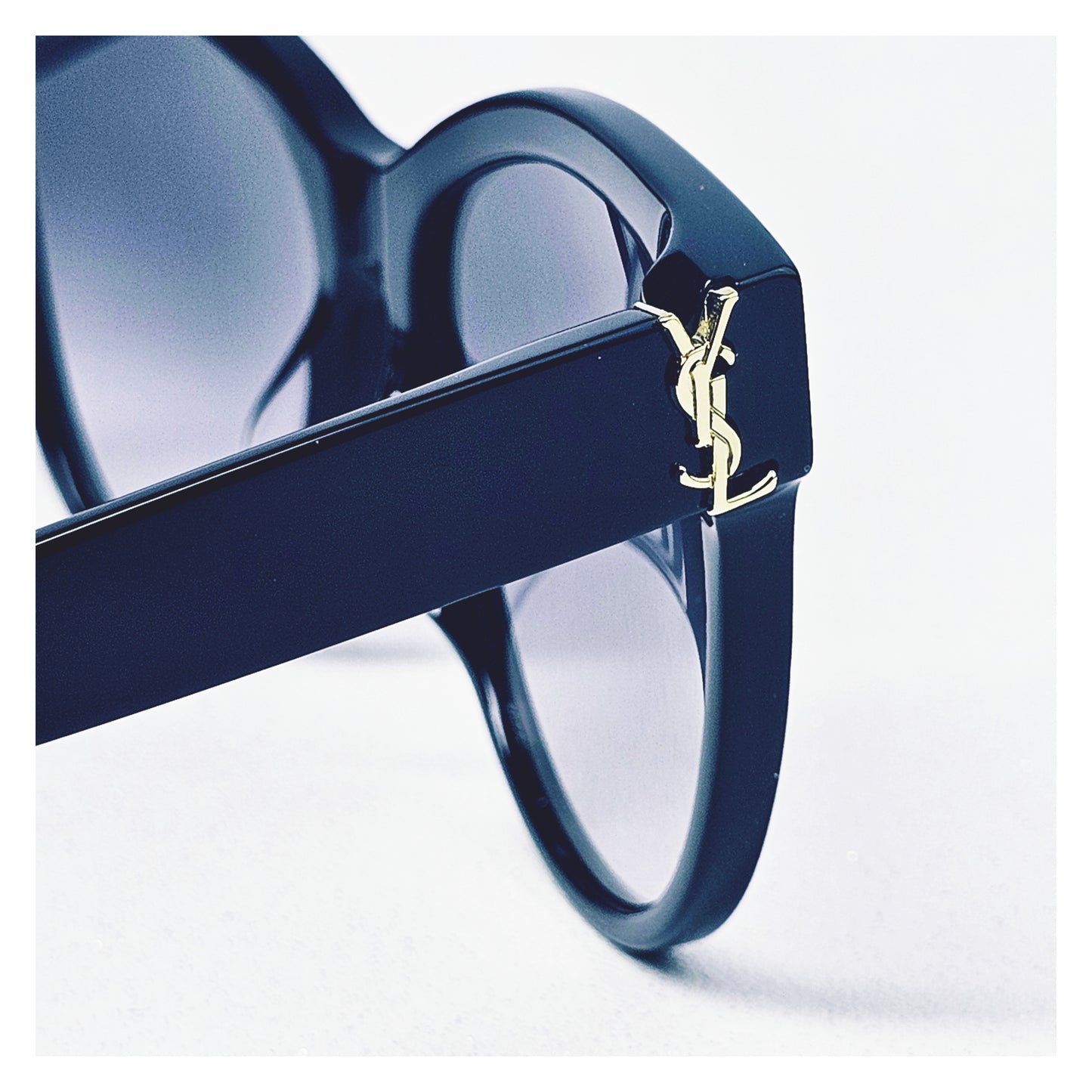 Lunettes de soleil YVES SAINT LAURENT SL M107 Réf 21430