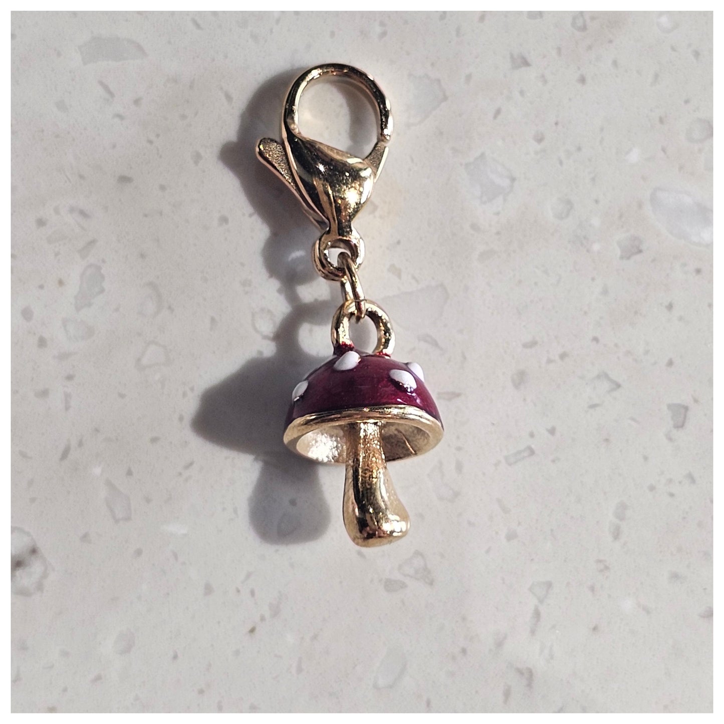 Breloque champignon rouge