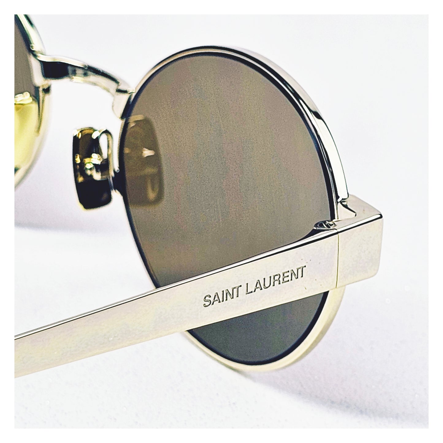 Lunettes de soleil YVES SAINT LAURENT SL 692 Réf 21424
