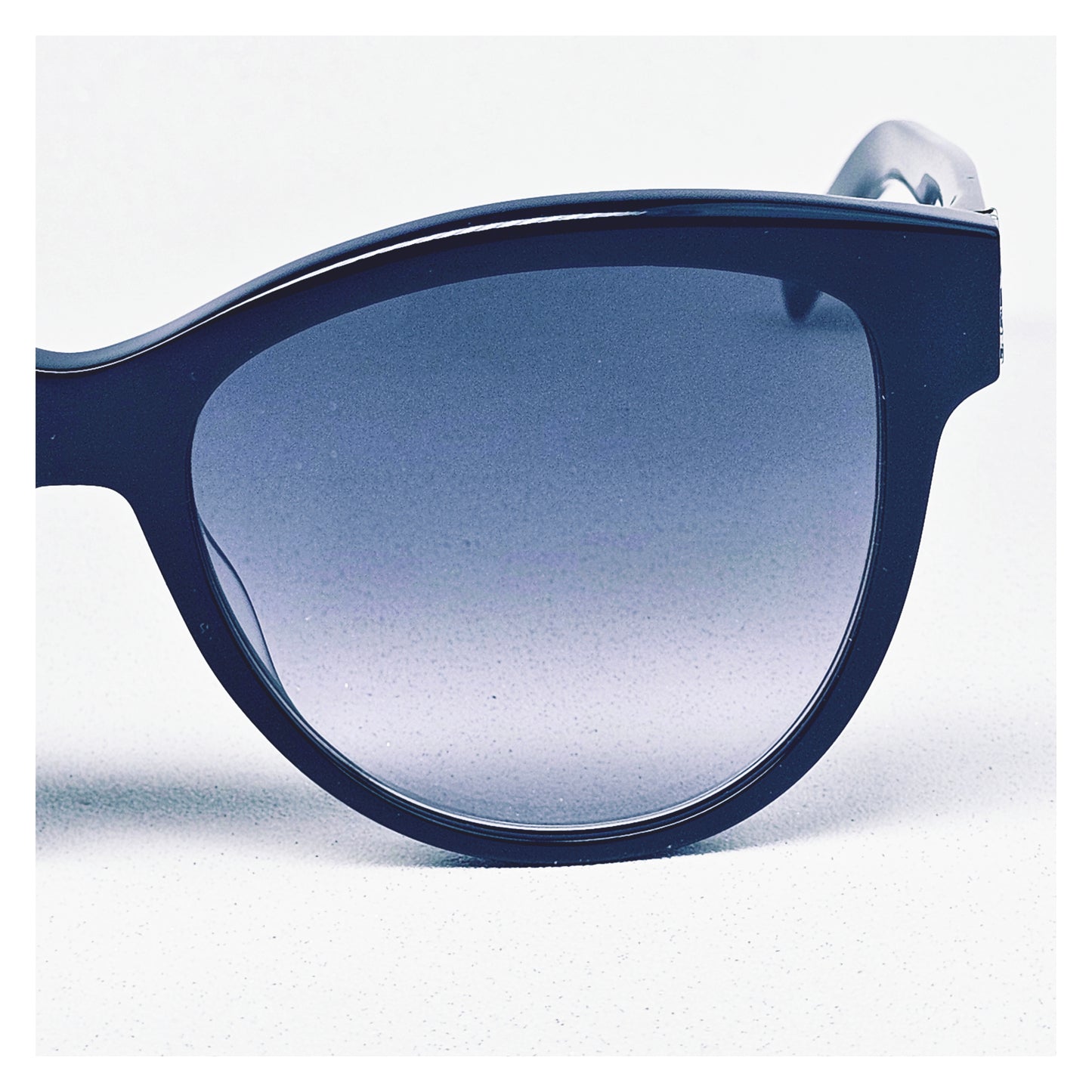 Lunettes de soleil YVES SAINT LAURENT SL M107 Réf 21430