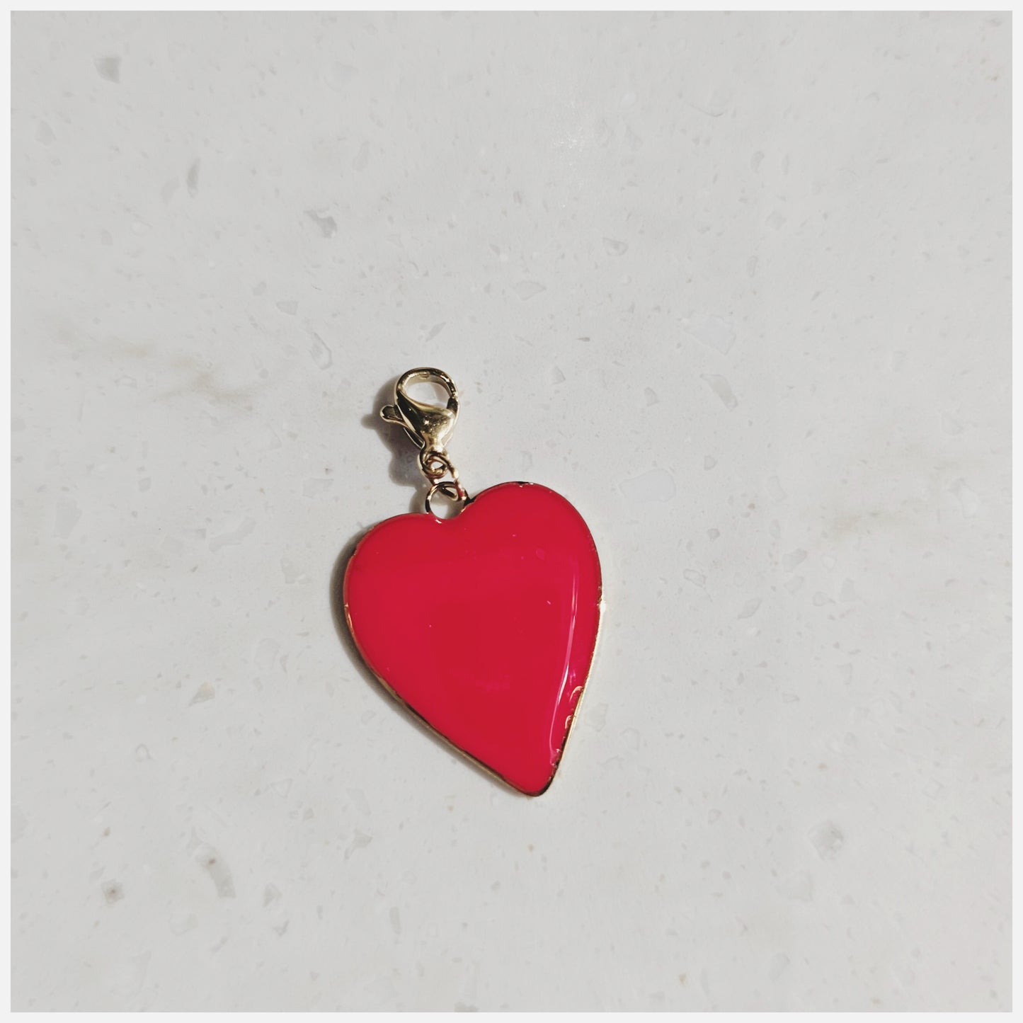 Breloque cœur émail rouge