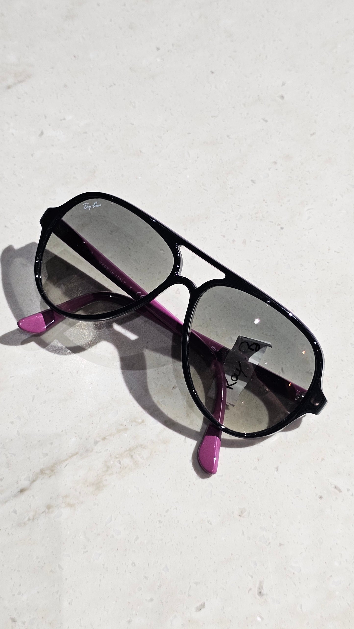 Lunettes de soleil seconde main Ray-Ban Réf: 1032