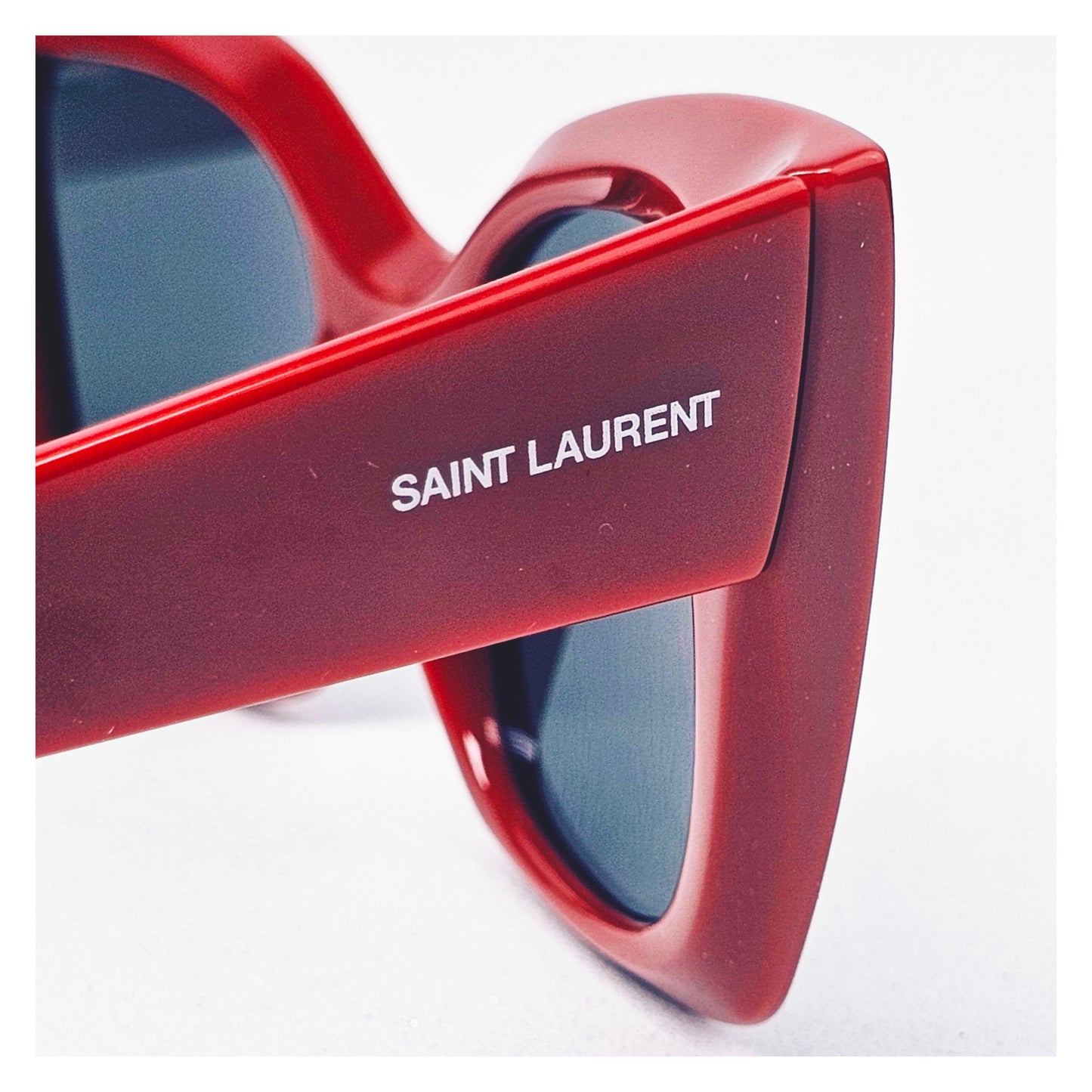 Lunettes de soleil YVES SAINT LAURENT SL 552 Réf 21431
