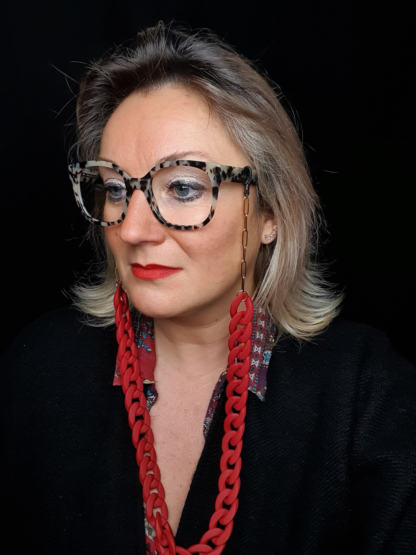 Chaîne de lunettes plastique version matte