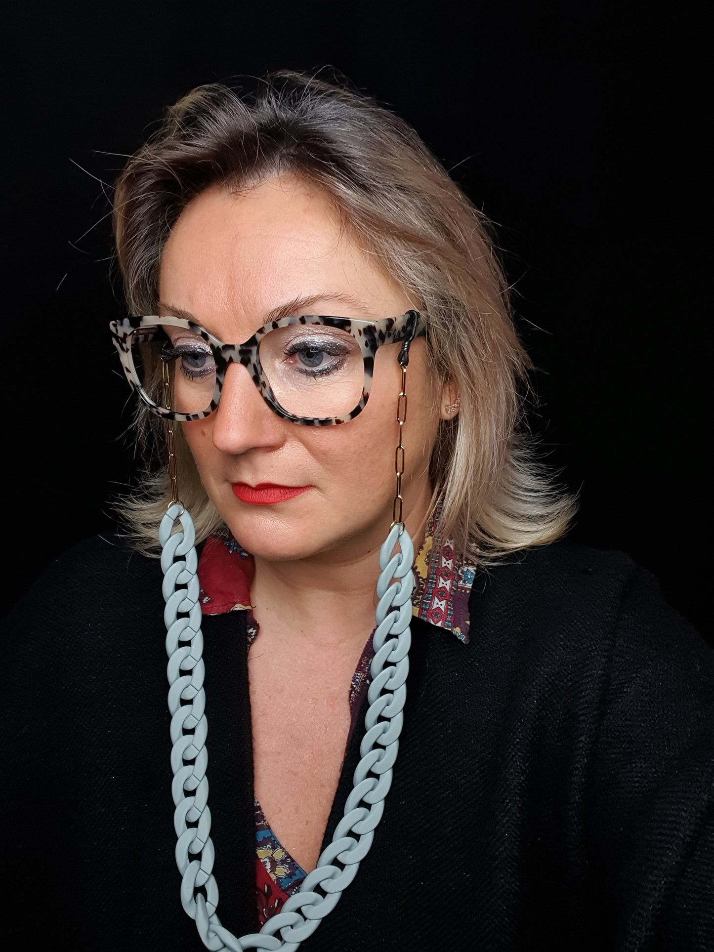 Chaîne de lunettes plastique version matte