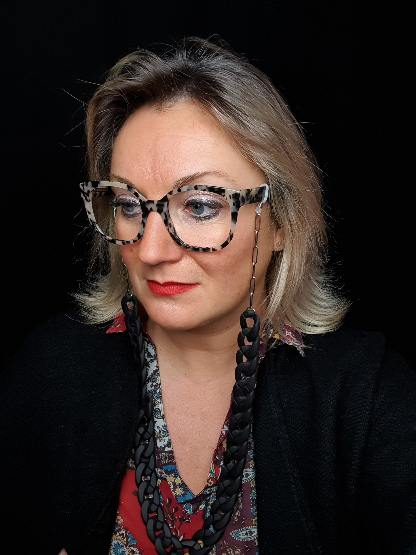 Chaîne de lunettes plastique version matte