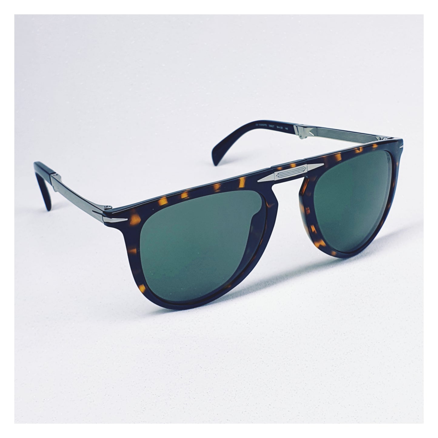 Lunettes de soleil David Beckham DB 1039/S/FD Pliante Réf 19400