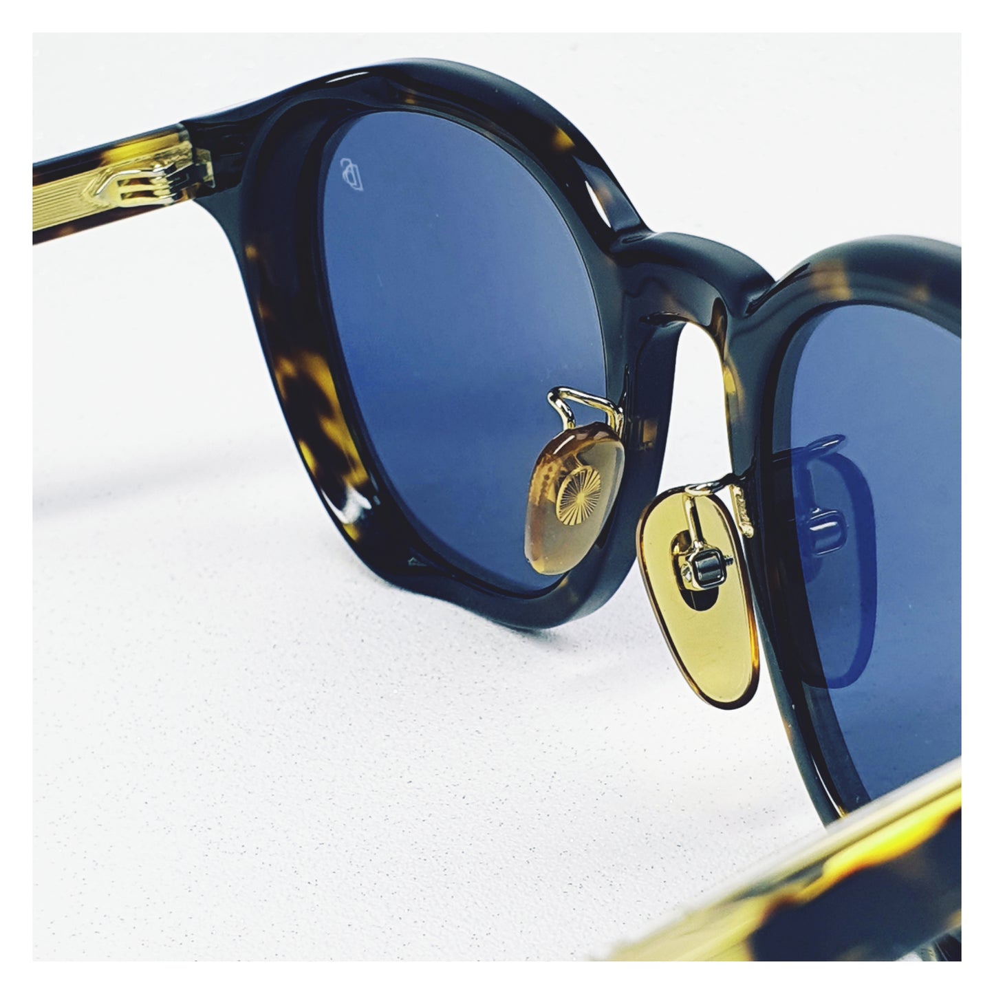 Lunettes de soleil David Beckham DB 7058/F/S Réf 19398