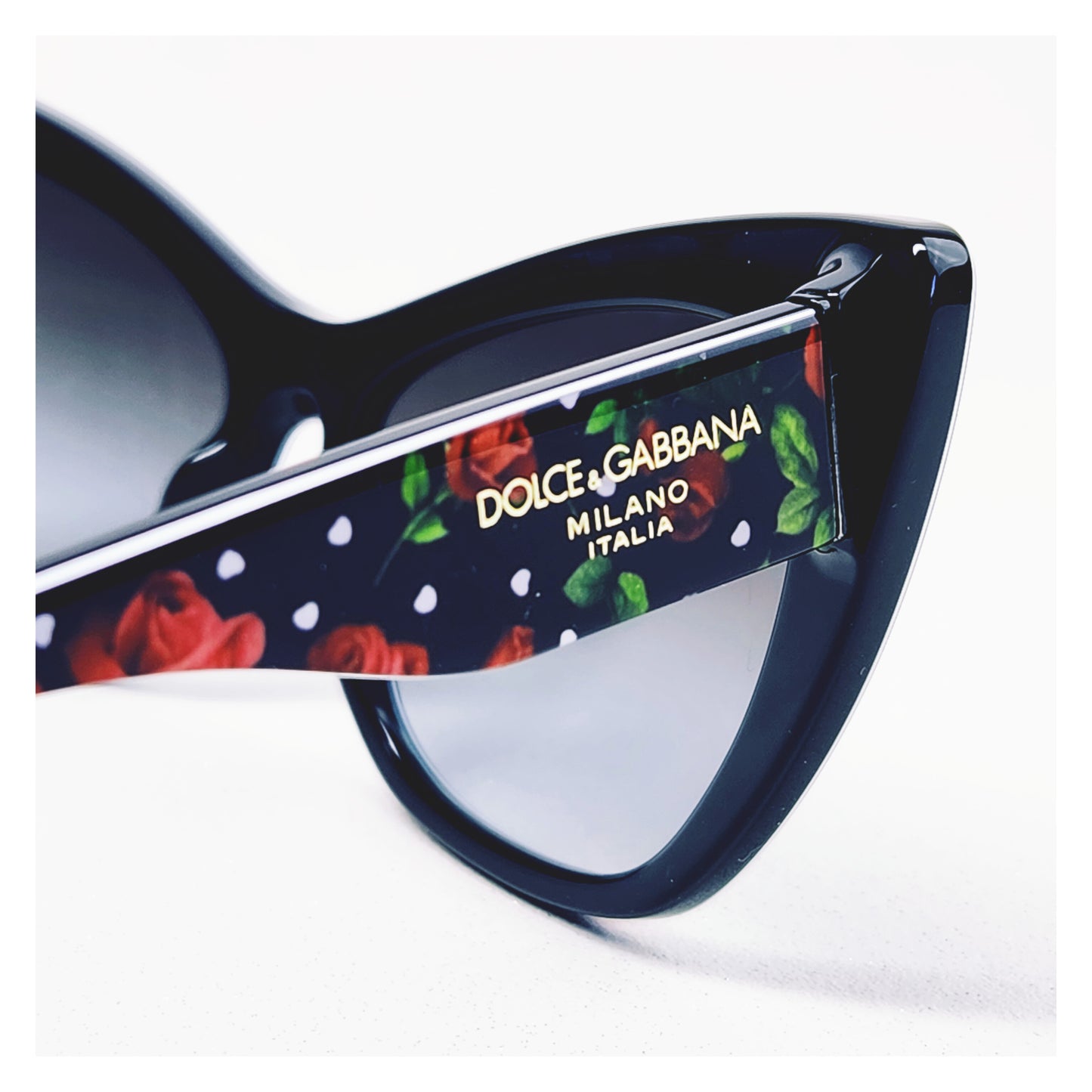 Lunettes de soleil Dolce & Gabbana DG4370 Réf 17194