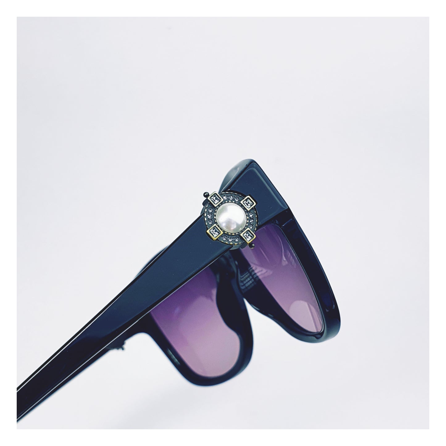 Lunettes de soleil Lanvin Réf 12397