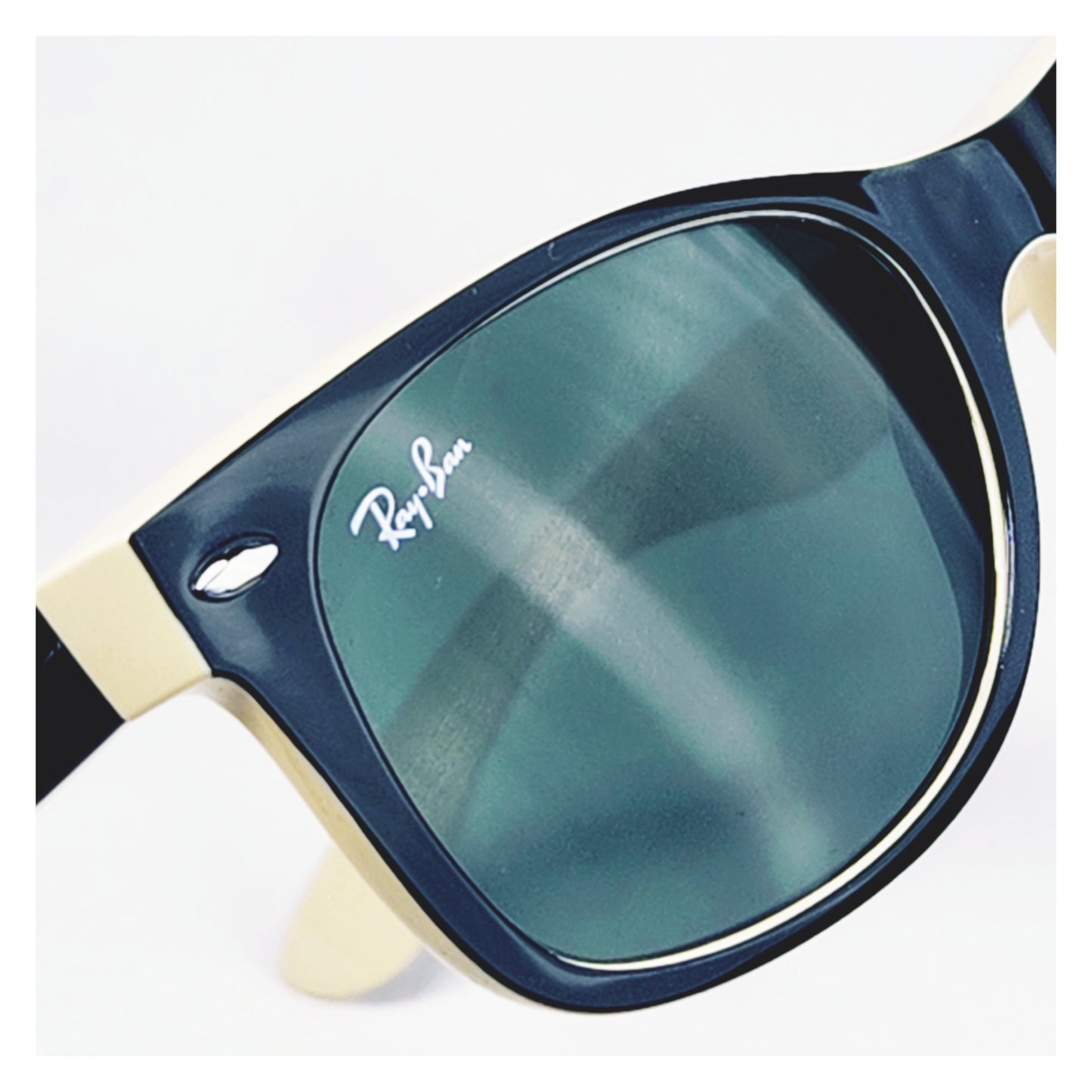 Lunettes de soleil Ray Ban New Wayfarer RB 2132 Réf 19889